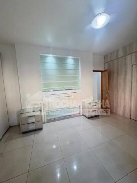 Casa Comercial