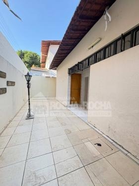 Casa Comercial