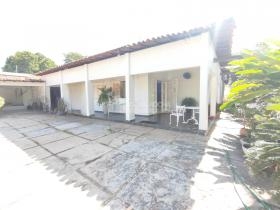 Casa Residencial/Comercial