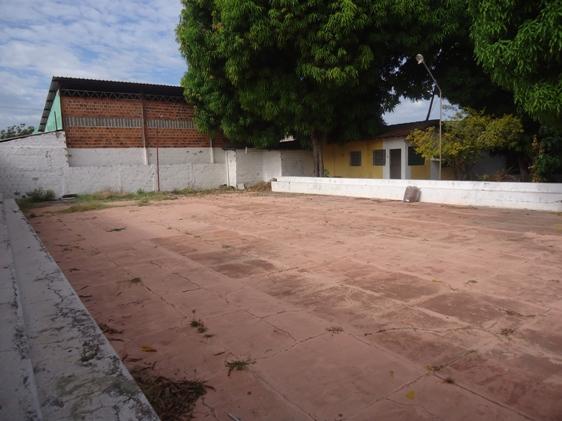 Av. Governador Gayoso e Almendra 