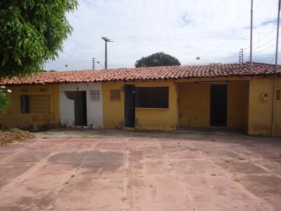 Av. Governador Gayoso e Almendra 
