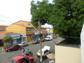 Avenida Dezenove de Outubro