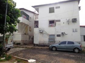 Quadra 05, Bloco 09, Apt 203.