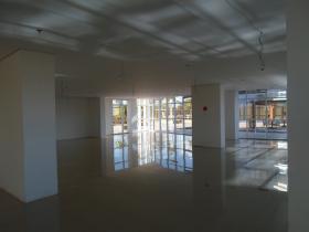 Ed. Manhattan River Center