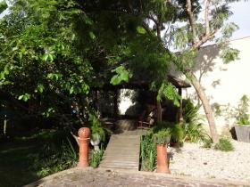 Casa Comercial