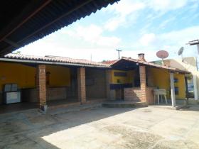 Av. Manoel Ayres Neto