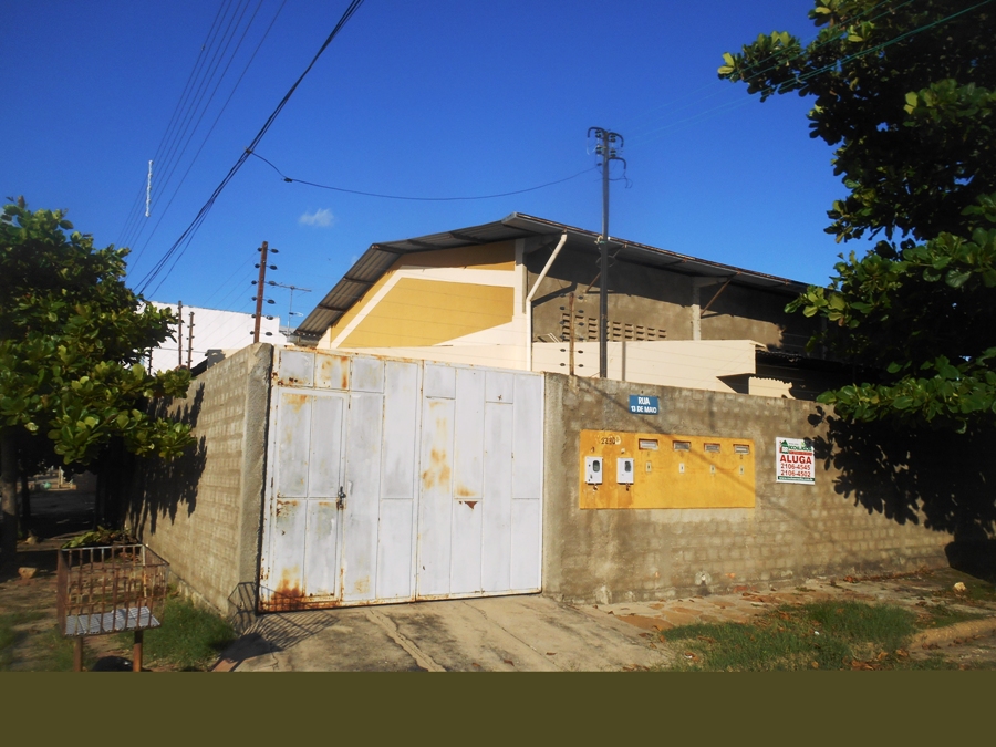 RUA TREZE DE MAIO