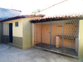 Rua Valdivino Tito