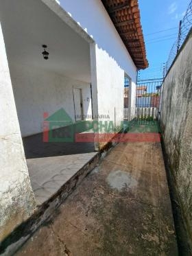 RUA GOIÁS