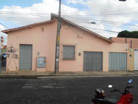 R CLODOALDO FREITAS