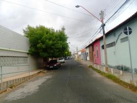 RUA VINTE QUATRO DE JANEIRO