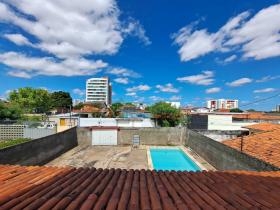 Rua Tomaz de Area Leão
