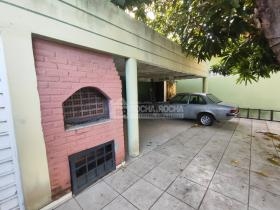 Av. Doutor Aquiles Wall Ferraz