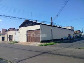 Rua Agenor Veloso
