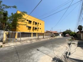 Rua Simplício Mendes 