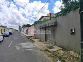 Casa Comercial