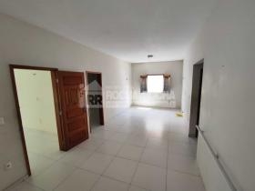 Casa Comercial
