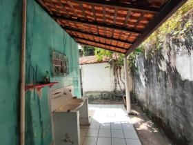 Casa Comercial