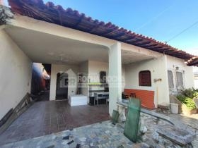 Casa Comercial