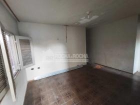 Casa Comercial