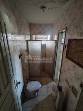 Casa Comercial