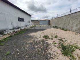 Rua Agenor Veloso