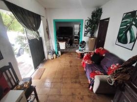 Casa Comercial