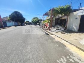 Casa Comercial