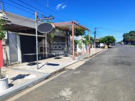 Casa Comercial