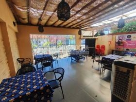 Casa Comercial