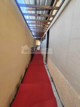 Casa Comercial