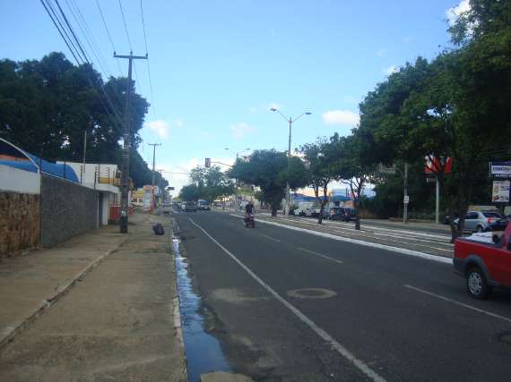 Avenida Presidente Kennedy