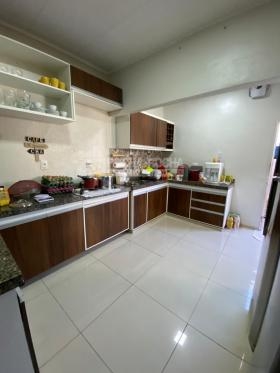 Casa Comercial