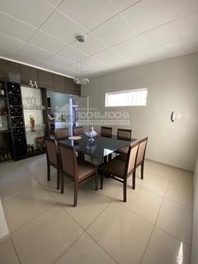 Casa Comercial